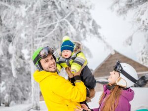Vacances au ski en famille avec un bébé
